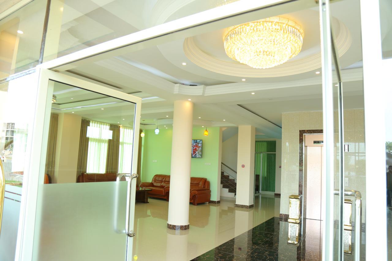 Solyana Hotel Bahir Dar Exterior photo